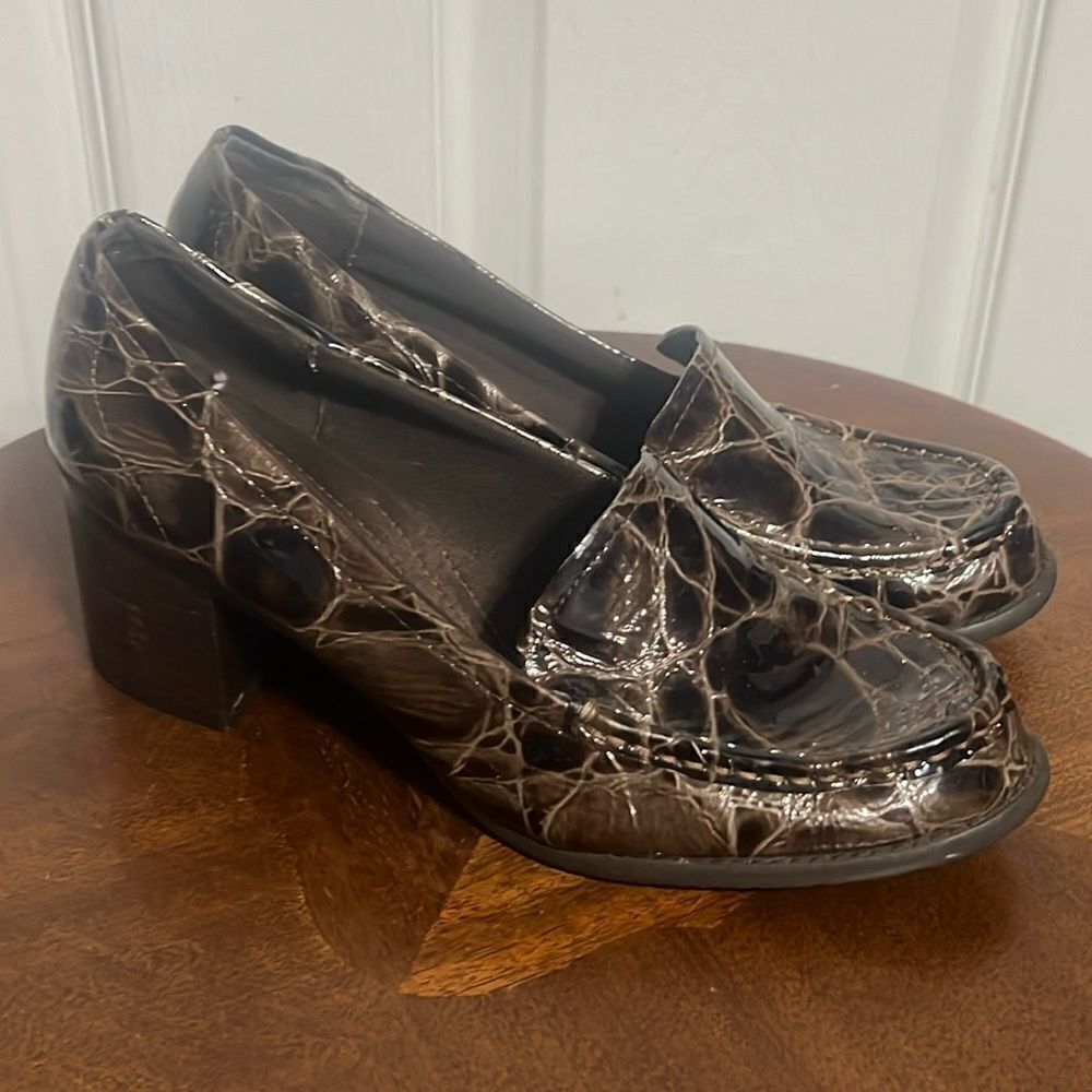 🔥Liz Claiborne Kelsa  Heeled Oxford Loafers Women Sz 8M Brown Leather EXCELLENT